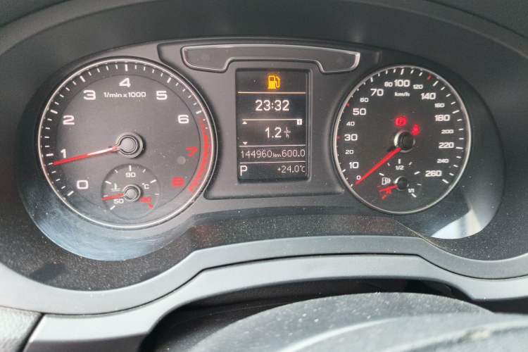 Used Audi Q3 2016 30 TFSI Standard Model Odometer Close Up