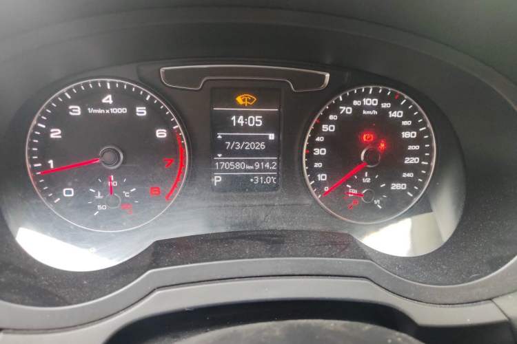 Used Audi Q3 2016 30 TFSI Standard Model Odometer Close Up