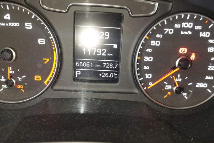 Used Audi Q3 2016 30 TFSI Fashion Model Odometer Close Up