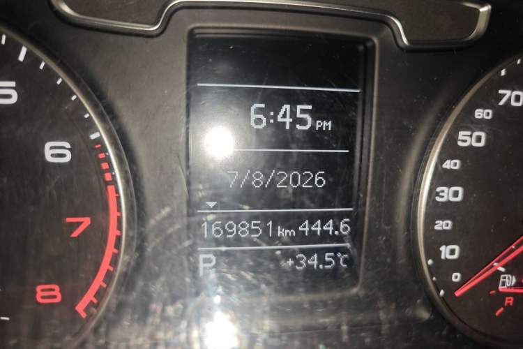 Used Audi Q3 2016 30 TFSI Fashion Model Odometer Close Up