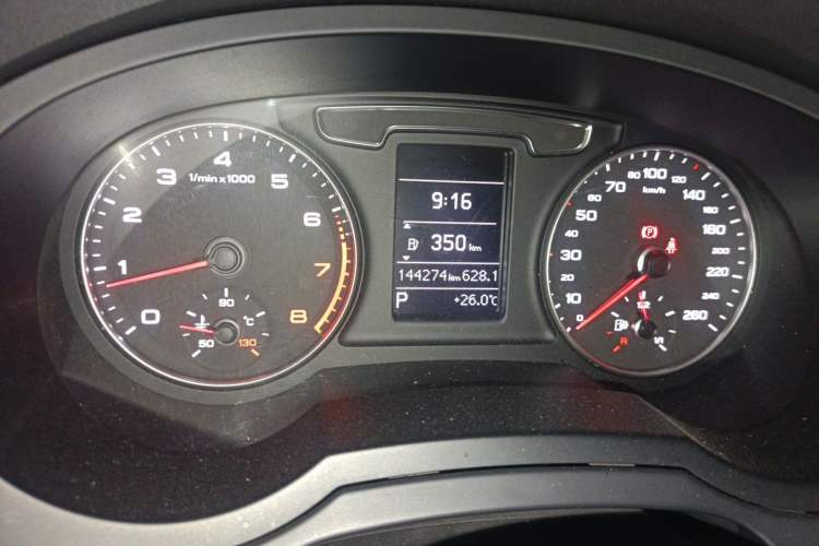 Used Audi Q3 2016 30 TFSI Fashion Model Odometer Close Up