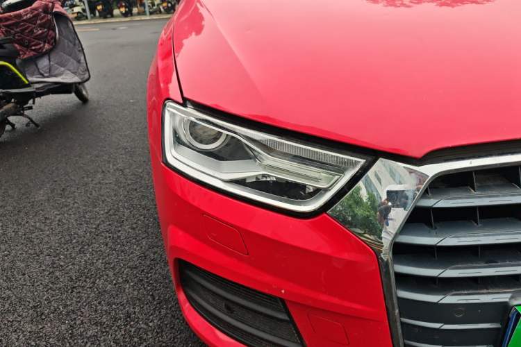 Used Audi Q3 2016 35 TFSI Fashion Model Right Front Headlight