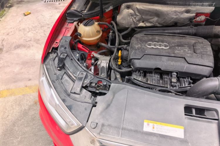 Used Audi Q3 2016 35 TFSI Fashion Model Right Front Headlight
