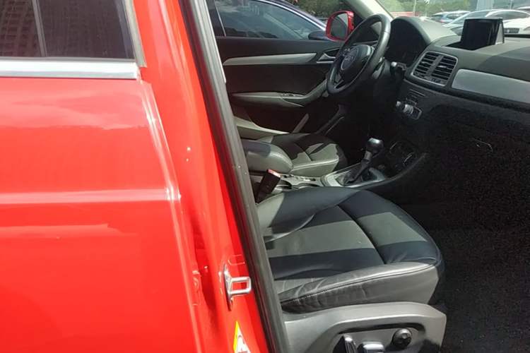Used Audi Q3 2016 35 TFSI Style Edition Right Front Seat
