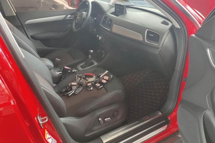 Used Audi Q3 2016 30 TFSI Fashion Model Right Front Seat
