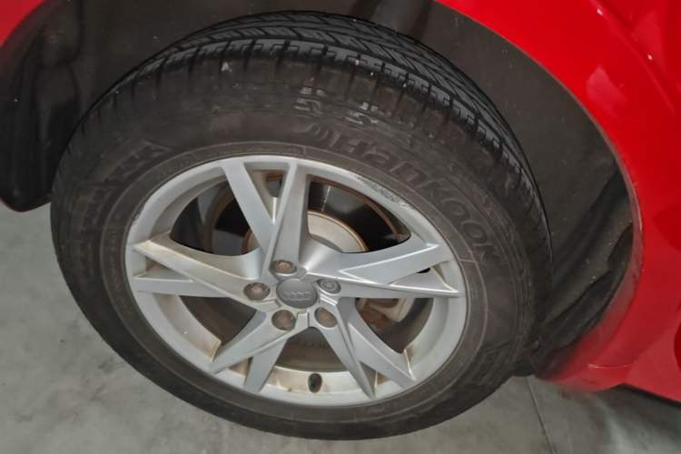 Used Audi Q3 2016 30 TFSI Fashion Model Right Rear Wheel Hub