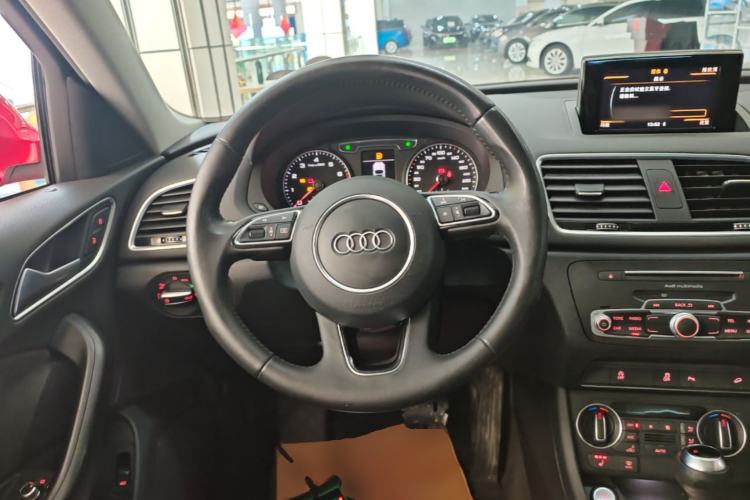 Used Audi Q3 2016 40 TFSI quattro all-wheel-drive sport model Steering Wheel