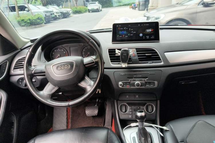 Used Audi Q3 2016 30 TFSI Standard Model Steering Wheel