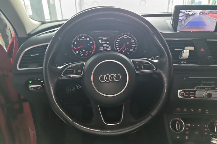 Used Audi Q3 2016 35 TFSI Style Edition Steering Wheel