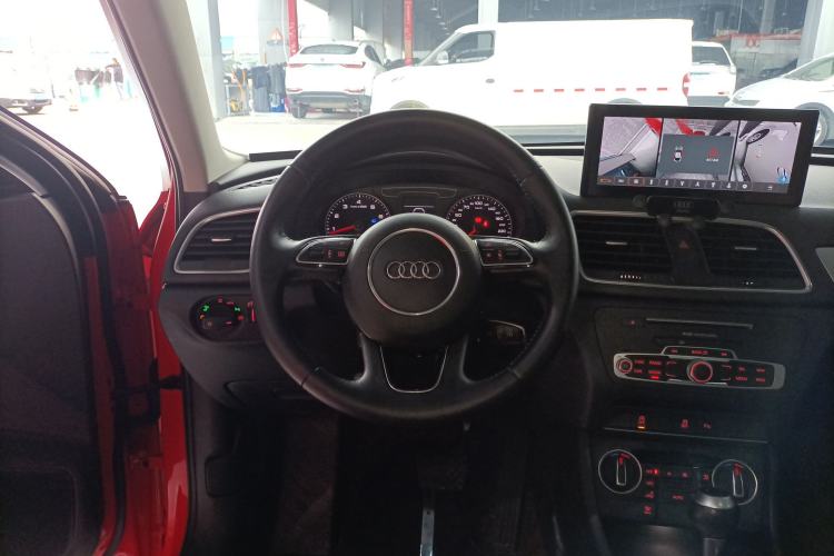 Used Audi Q3 2016 35 TFSI Fashion Model Steering Wheel