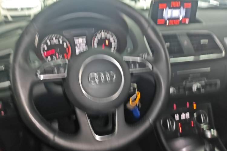 Used Audi Q3 2016 30 TFSI Standard Model Steering Wheel