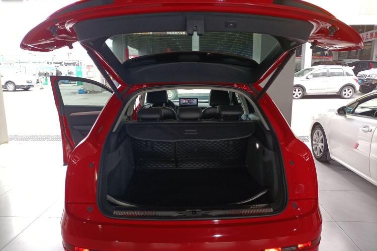 Used Audi Q3 2016 35 TFSI Fashion Model Trunk