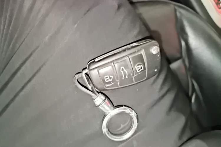 Used Audi Q3 2016 35 TFSI Style Edition Vehicle Key