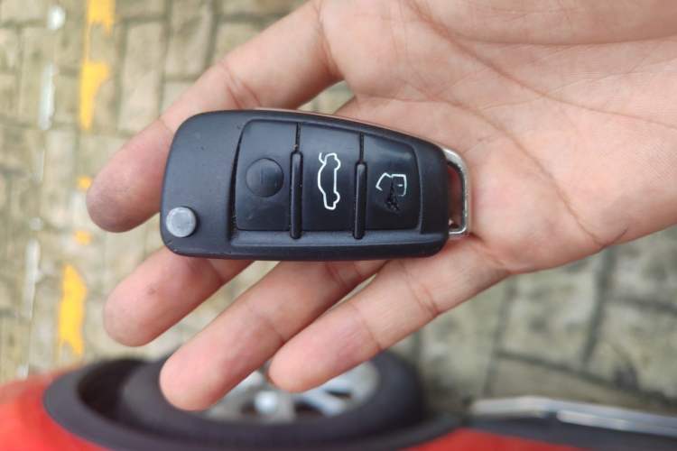 Used Audi Q3 2016 30 TFSI Standard Model Vehicle Key