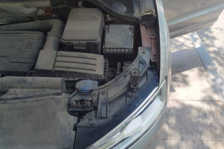 Used Audi Q3 2016 35 TFSI Fashion Model Engine Bay Left