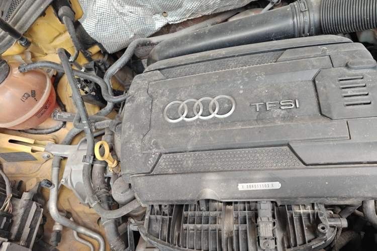 Used Audi Q3 2016 35 TFSI quattro all-wheel-drive style model Engine Bay Right