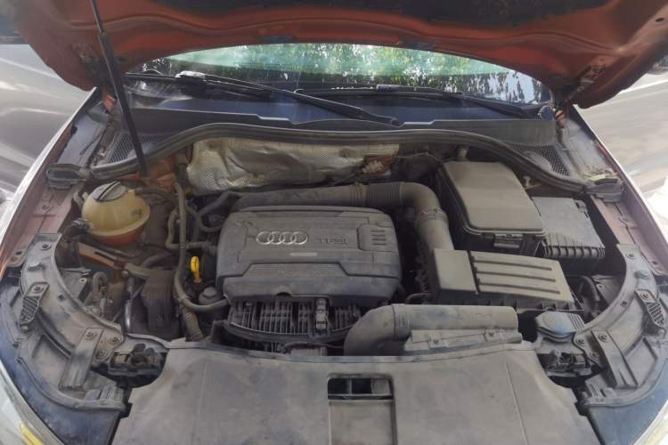 Used Audi Q3 2016 35 TFSI Fashion Model Engine Bay