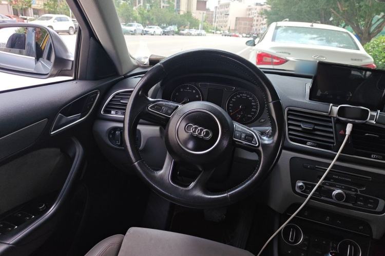 Used Audi Q3 2016 35 TFSI quattro all-wheel-drive style model Steering Wheel