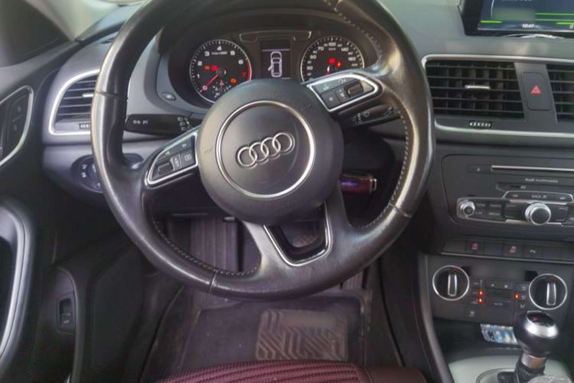 Used Audi Q3 2016 35 TFSI Fashion Model Steering Wheel