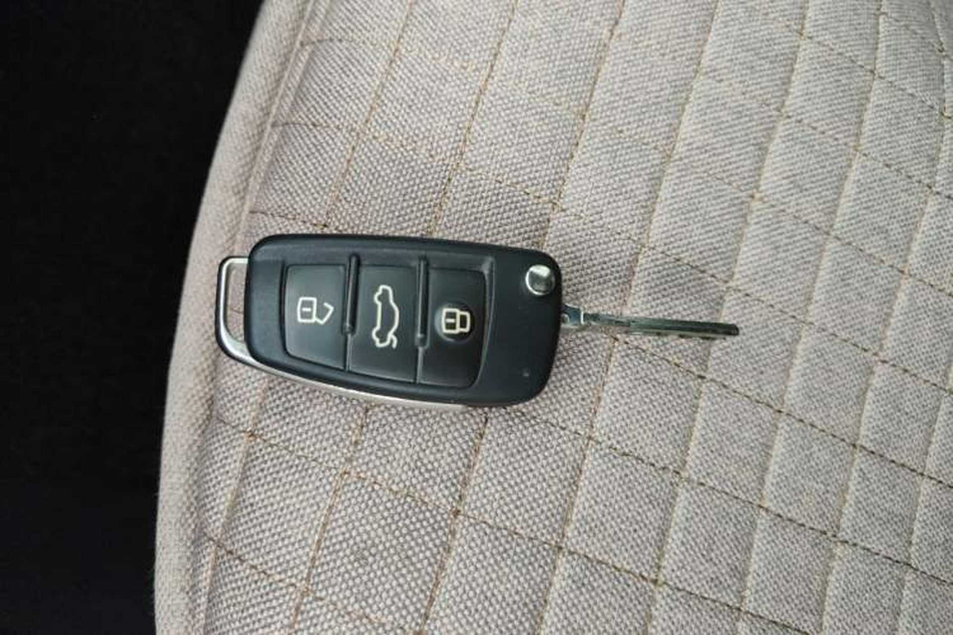 Used Audi Q3 2016 30 TFSI Collector's Edition Intelligent Model Vehicle Key