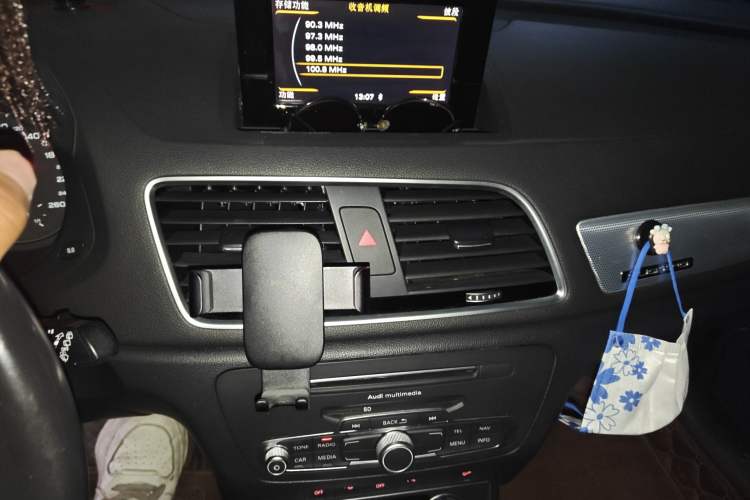 Used Audi Q3 2016 35 TFSI quattro all-wheel-drive style model Audio And AC Panel