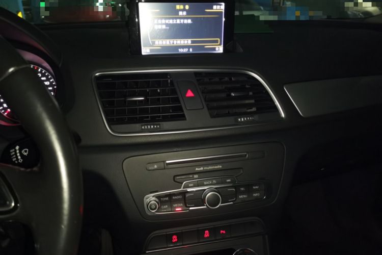 Used Audi Q3 2016 35 TFSI Fashion Model Audio And AC Panel