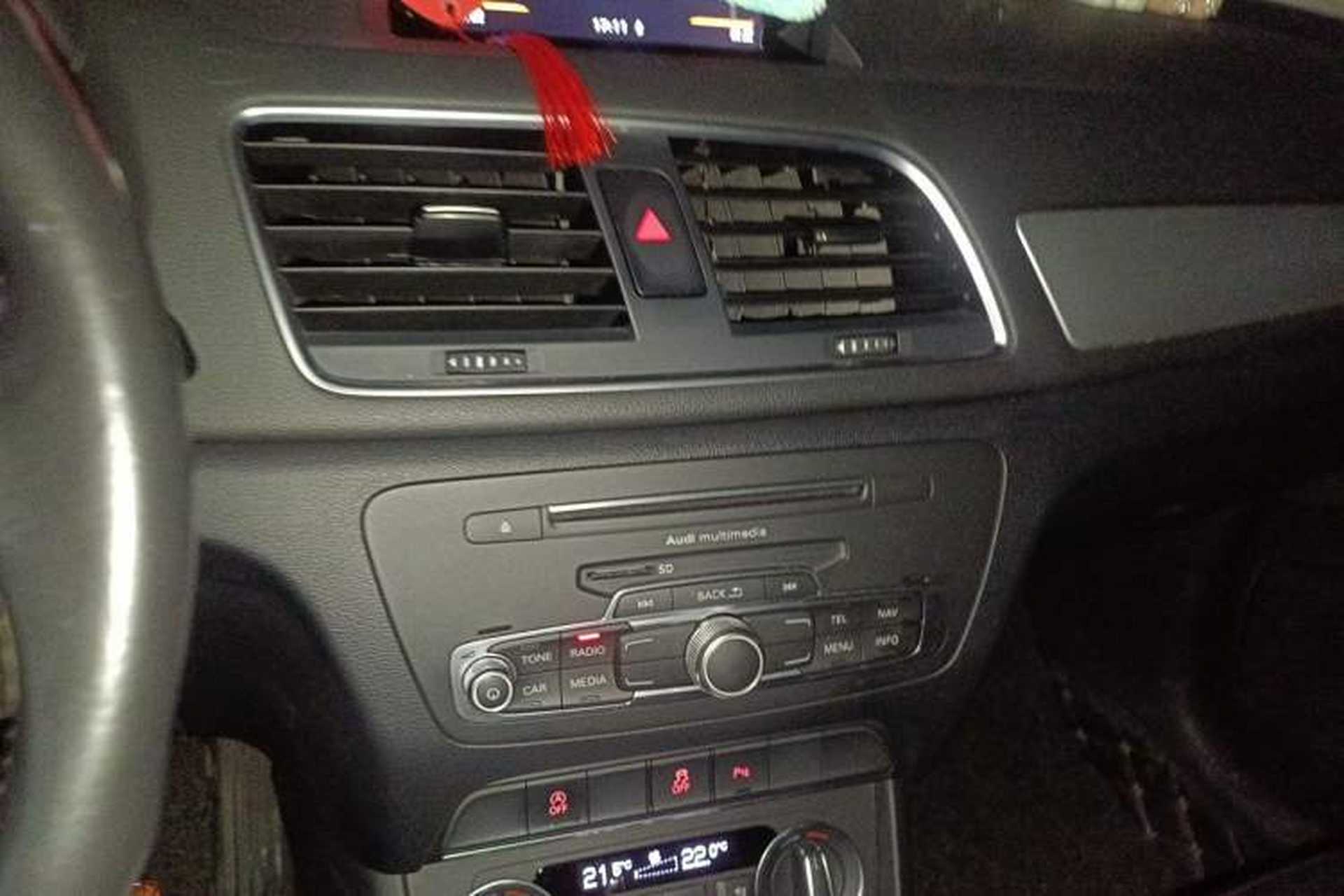 Used Audi Q3 2016 35 TFSI Fashion Model Audio And AC Panel