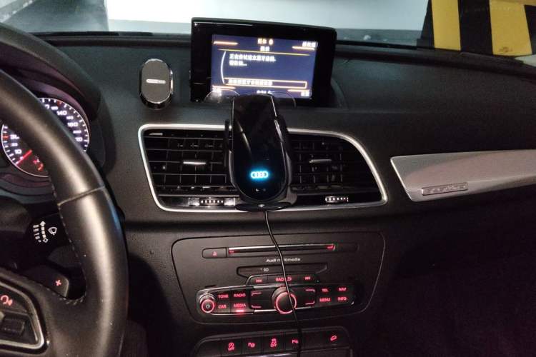 Used Audi Q3 2016 35 TFSI quattro all-wheel-drive style model Audio And AC Panel