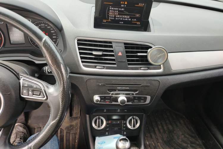 Used Audi Q3 2016 30 TFSI Collector's Edition Intelligent Model Audio And AC Panel
