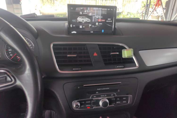 Used Audi Q3 2016 35 TFSI Fashion Model Audio And AC Panel