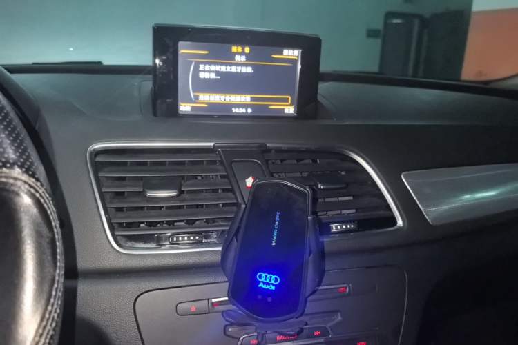 Used Audi Q3 2016 30 TFSI Fashion Model Audio And AC Panel