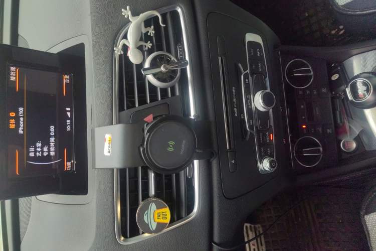 Used Audi Q3 2016 35 TFSI Style Edition Audio And AC Panel