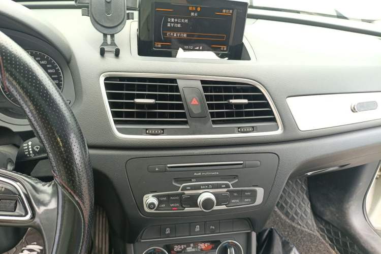 Used Audi Q3 2016 30 TFSI Fashion Model Audio And AC Panel