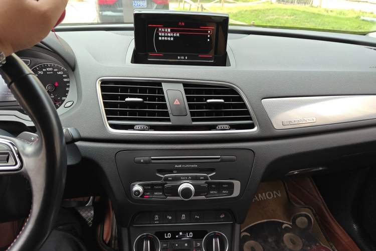 Used Audi Q3 2016 35 TFSI quattro all-wheel drive special edition Audio And AC Panel