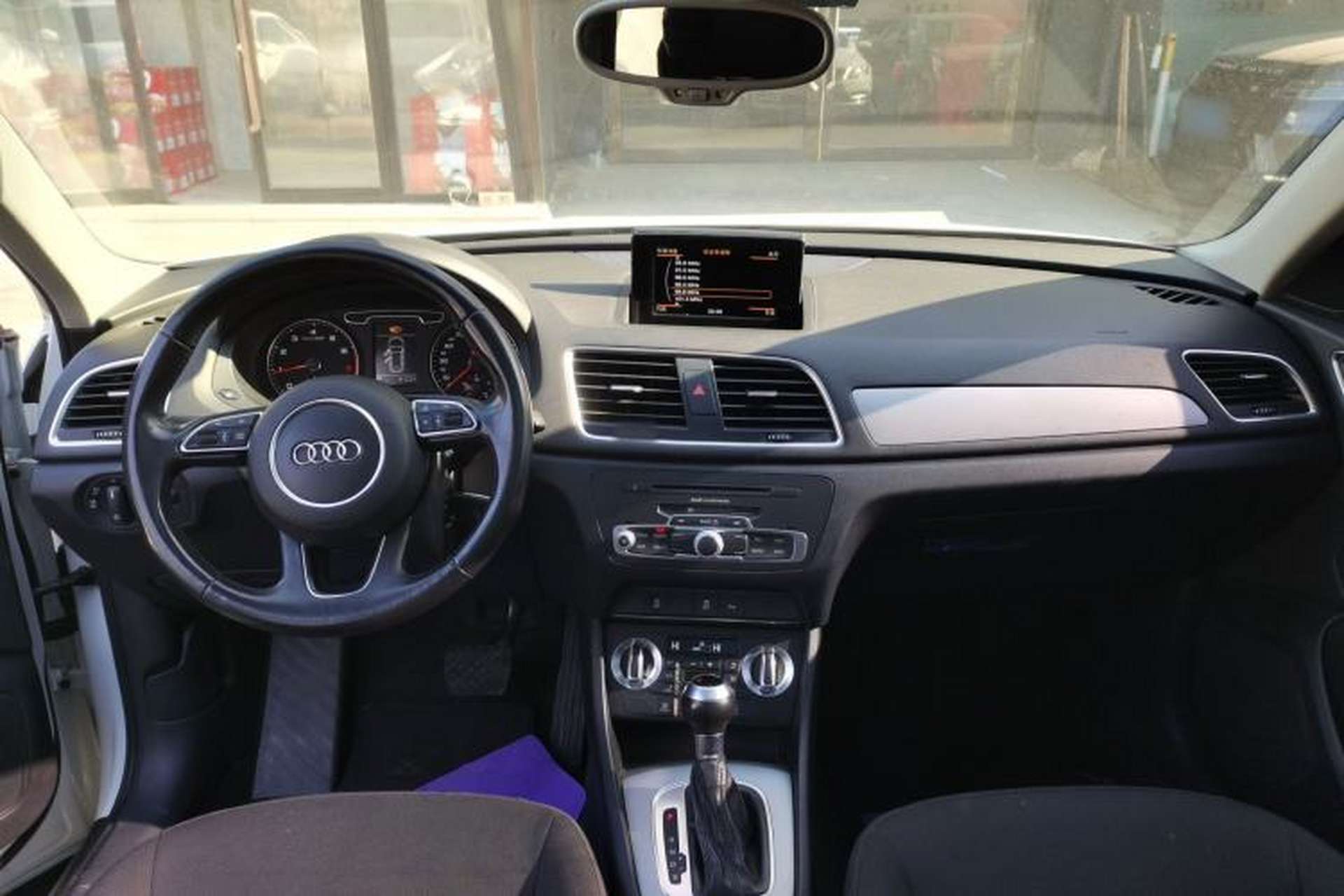Used Audi Q3 2016 30 TFSI Collector's Edition Intelligent Model Center Console