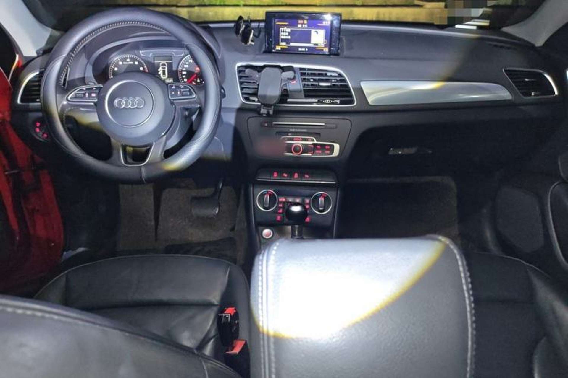 Used Audi Q3 2016 30 TFSI Fashion Model Center Console
