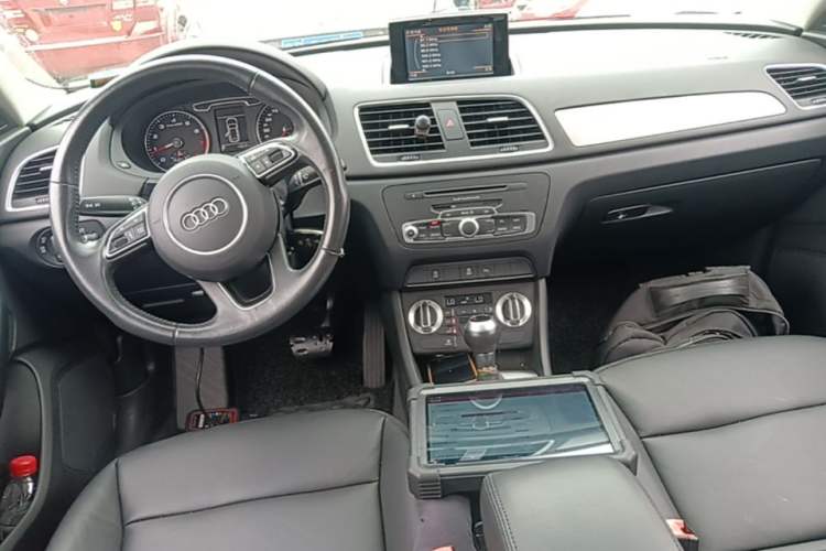 Used Audi Q3 2016 30 TFSI Collector's Edition Intelligent Model Center Console