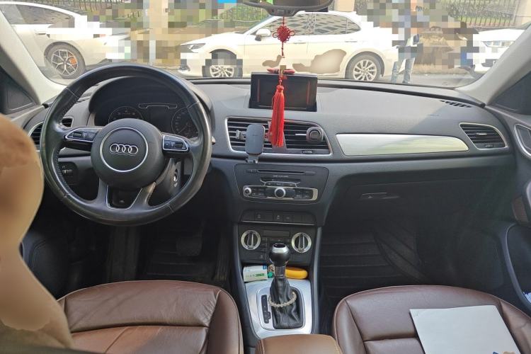 Used Audi Q3 2016 30 TFSI Collector's Edition Comfort Model Center Console