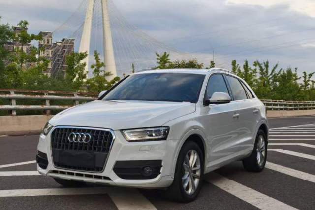 Audi Q3 2016 30 TFSI Collector's Edition Comfort Model с пробегом