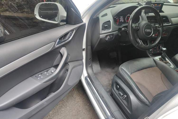 Used Audi Q3 2016 30 TFSI Fashion Model Driver Seat