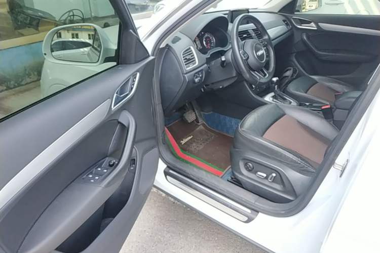 Used Audi Q3 2016 35 TFSI Fashion Model Driver Seat