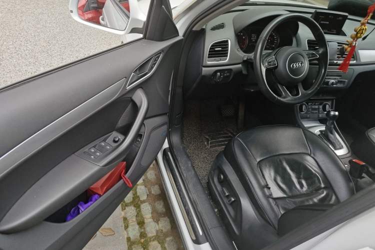 Used Audi Q3 2016 30 TFSI Fashion Model Driver Seat
