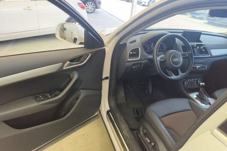 Used Audi Q3 2016 30 TFSI Fashion Model Driver Seat