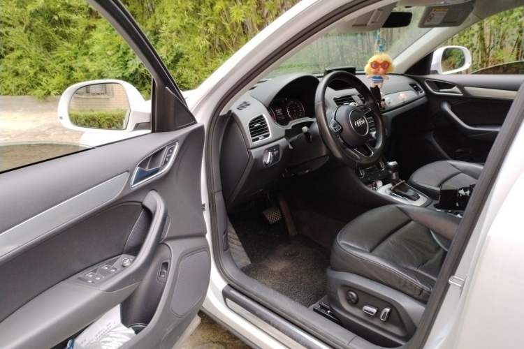Used Audi Q3 2016 30 TFSI Fashion Model Driver Seat