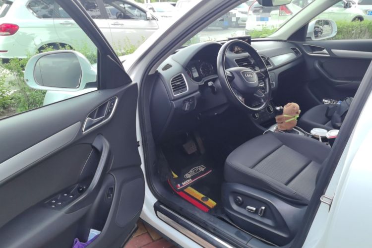 Used Audi Q3 2016 30 TFSI Standard Model Driver Seat