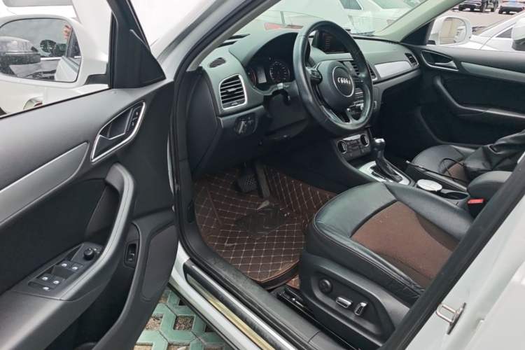 Used Audi Q3 2016 30 TFSI Fashion Model Driver Seat