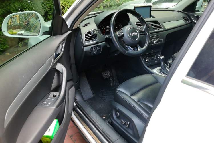Used Audi Q3 2016 35 TFSI Fashion Model Driver Seat