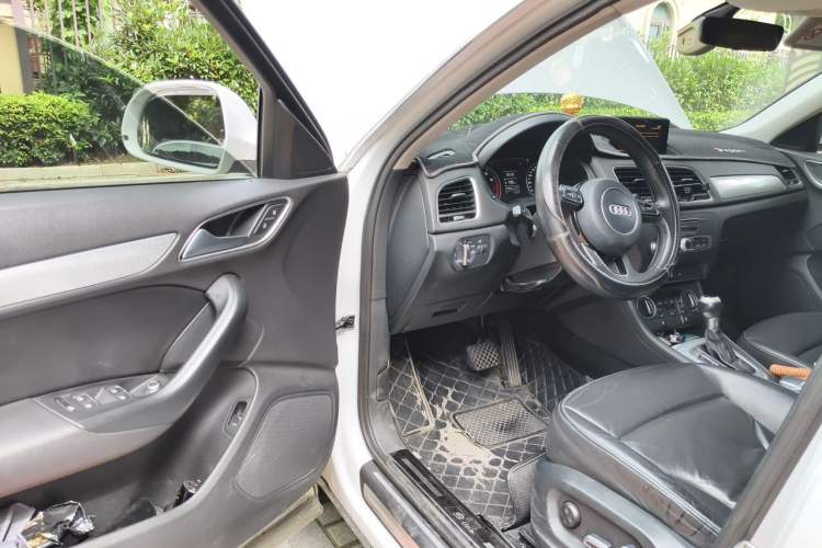 Used Audi Q3 2016 30 TFSI Fashion Model Driver Seat