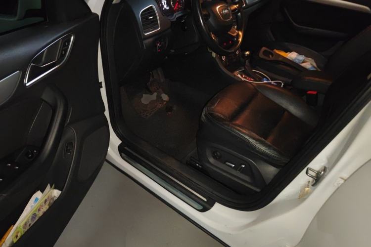 Used Audi Q3 2016 30 TFSI Standard Model Driver Seat