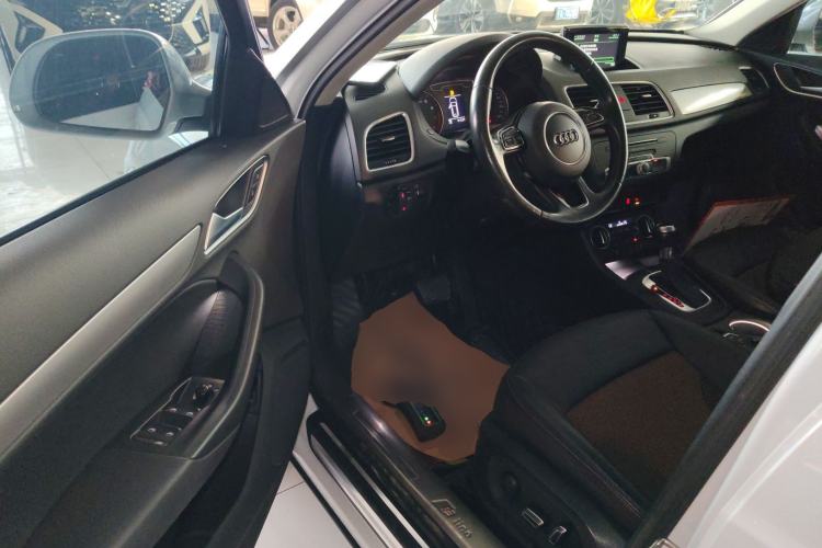 Used Audi Q3 2016 35 TFSI Fashion Model Driver Seat